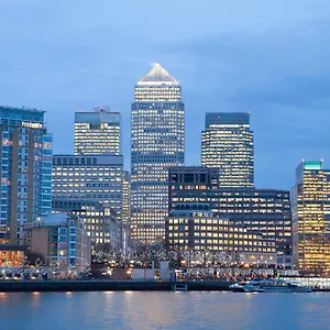 apt-entire-next-to-canary-wharf-in.cambridgehotelsuk.com/